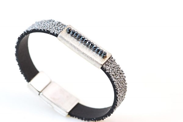 Silver bracelet with Hematite