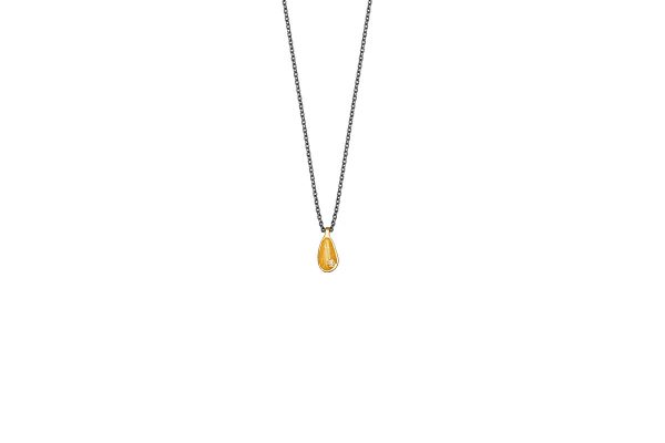 Gold  tiny pebble pendant with pearls